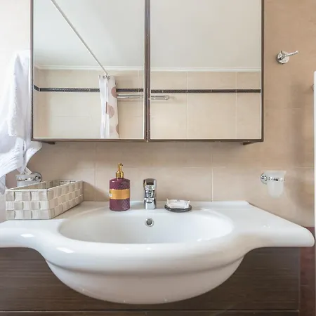 Myilios Luxury Petralona Center Apartment *