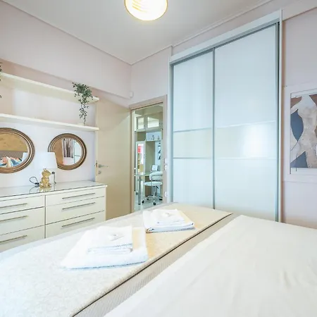 Myilios Luxury Petralona Center